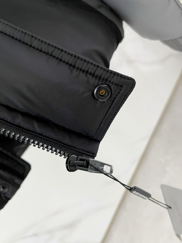 کاپشن مردانه برند Balenciaga