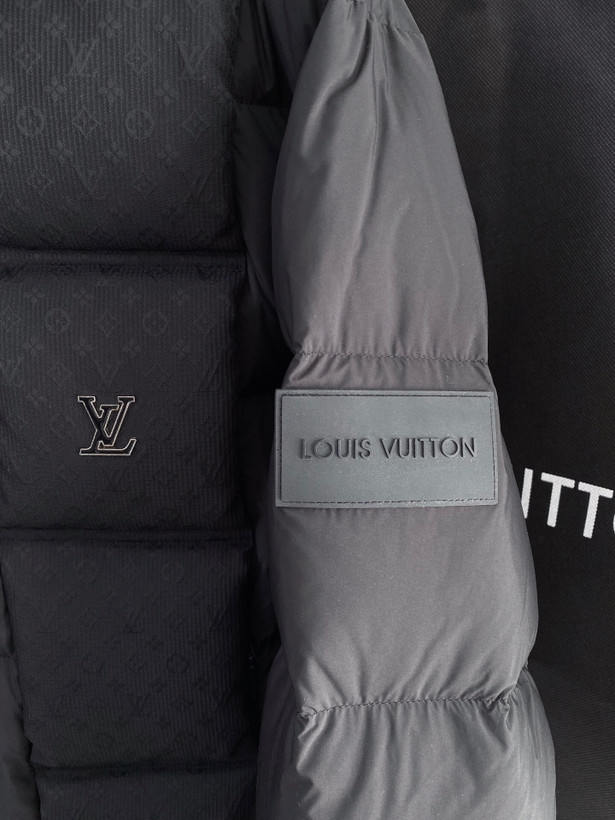 کاپشن مردانه برند Louis Vuitton
