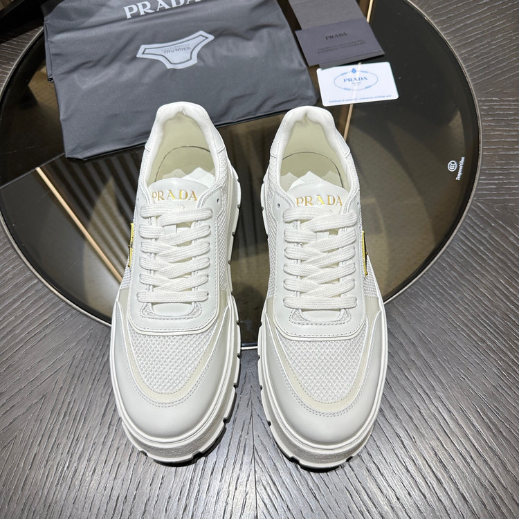 کفش کتانی مردانه برند prada