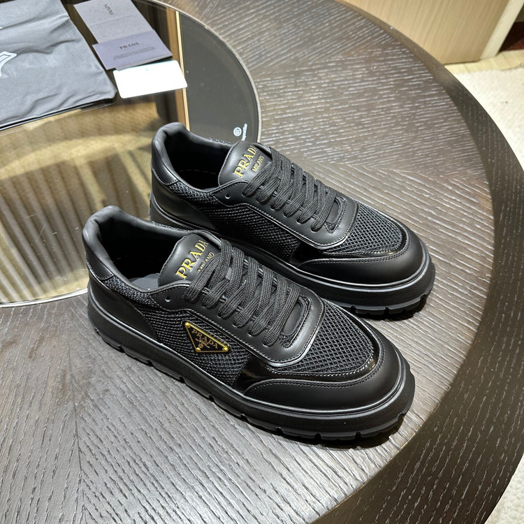 کفش کتانی مردانه برند prada