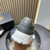 کفش کتانی مردانه برند prada