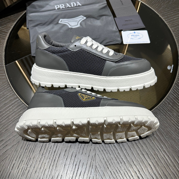 کفش کتانی مردانه برند prada