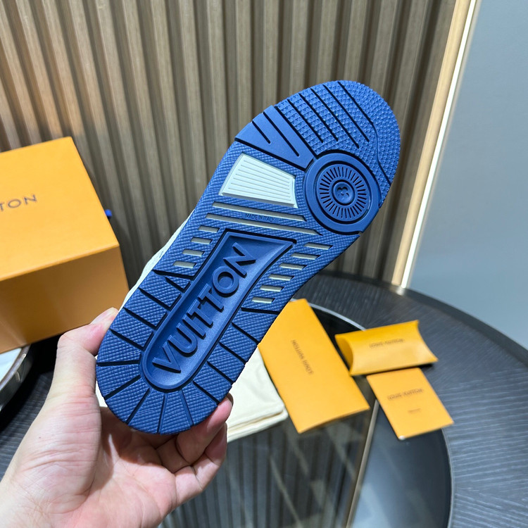 اسنیکر مردانه برند Louis Vuitton