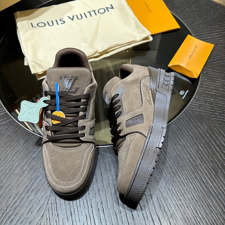 اسنیکر مردانه برند Louis Vuitton