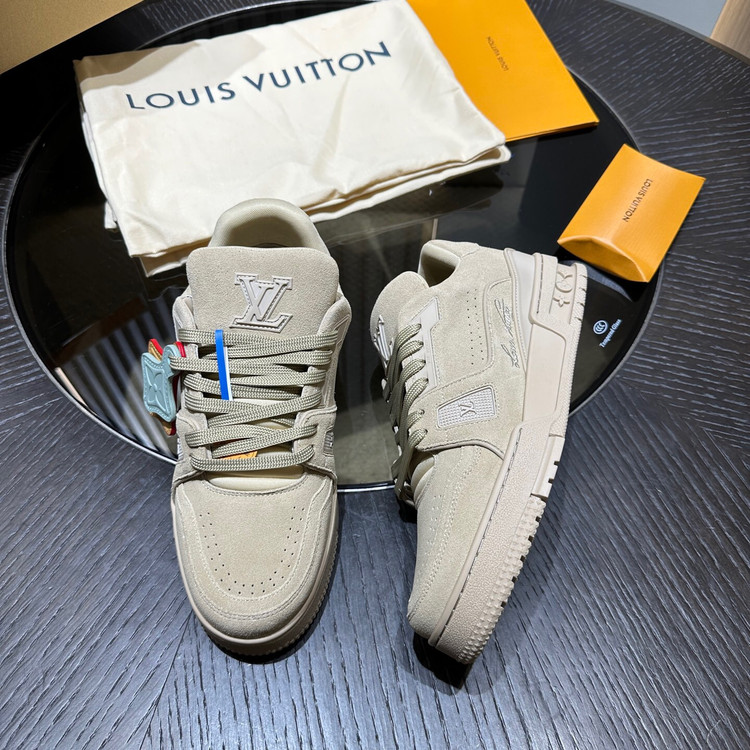 اسنیکر مردانه برند Louis Vuitton