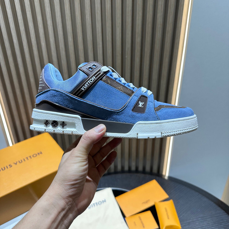 اسنیکر مردانه برند Louis Vuitton