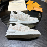اسنیکر مردانه برند Louis Vuitton