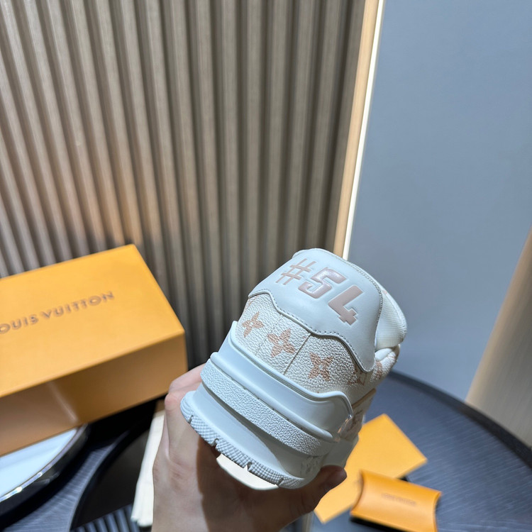 اسنیکر مردانه برند Louis Vuitton