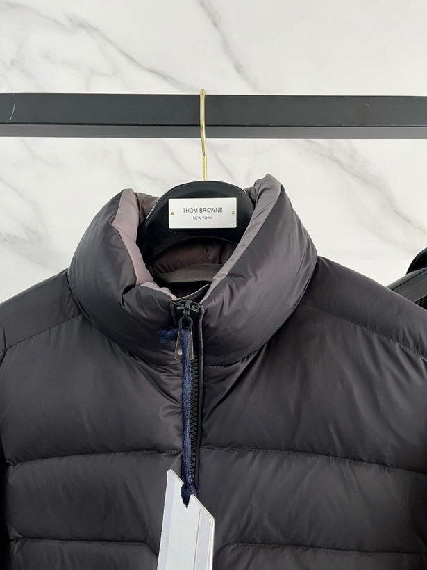 کاپشن مردانه برند Moncler