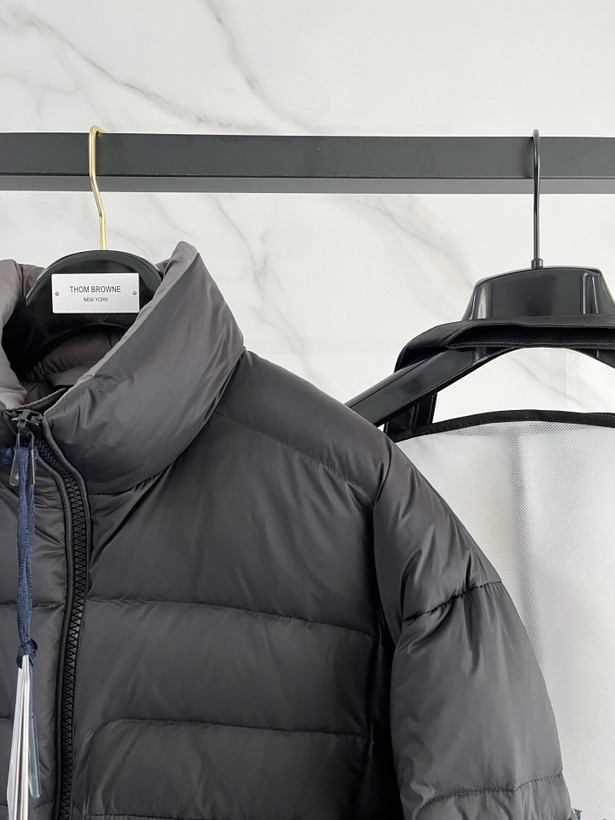 کاپشن مردانه برند Moncler