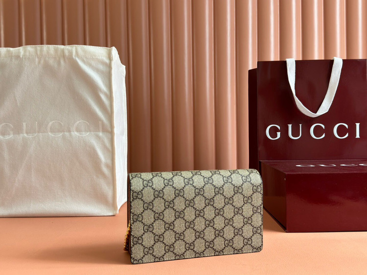 کیف زنانه برند Gucci مدل Marmont
