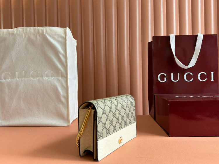 کیف زنانه برند Gucci مدل Marmont