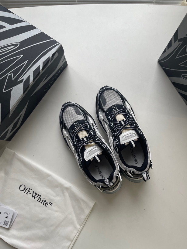 اسنیکر برند OFF WHITE مدل RIGHT BACK