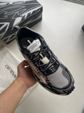 اسنیکر برند OFF WHITE مدل RIGHT BACK