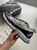 اسنیکر برند OFF WHITE مدل RIGHT BACK