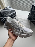 اسنیکر برند OFF WHITE مدل RIGHT BACK