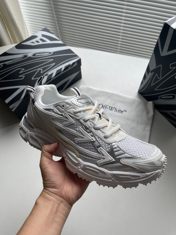 اسنیکر برند OFF WHITE مدل RIGHT BACK