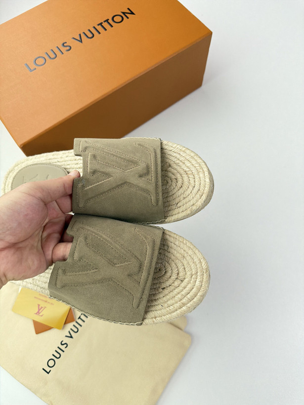 صندل مردانه برند Louis Vuitton
