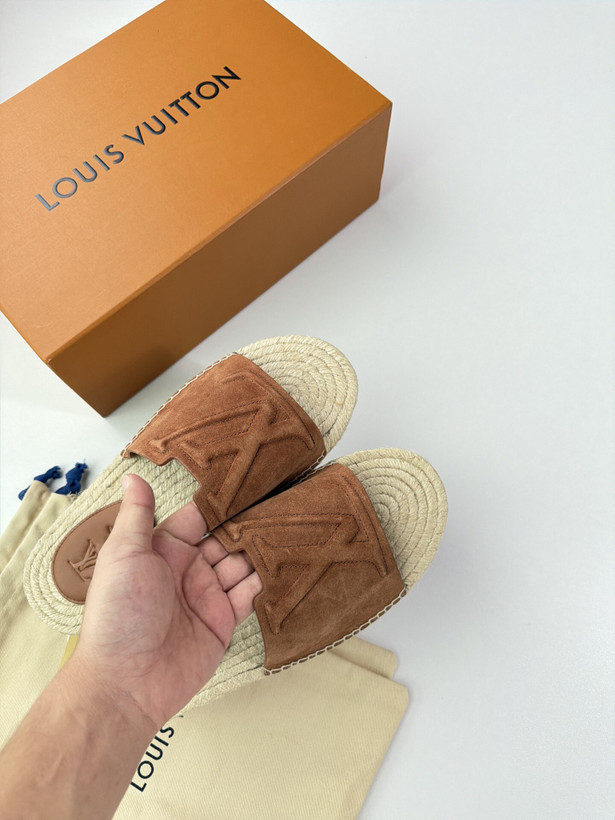 صندل مردانه برند Louis Vuitton