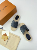 صندل مردانه برند Louis Vuitton