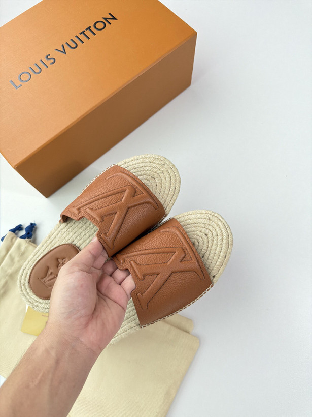 صندل مردانه برند Louis Vuitton
