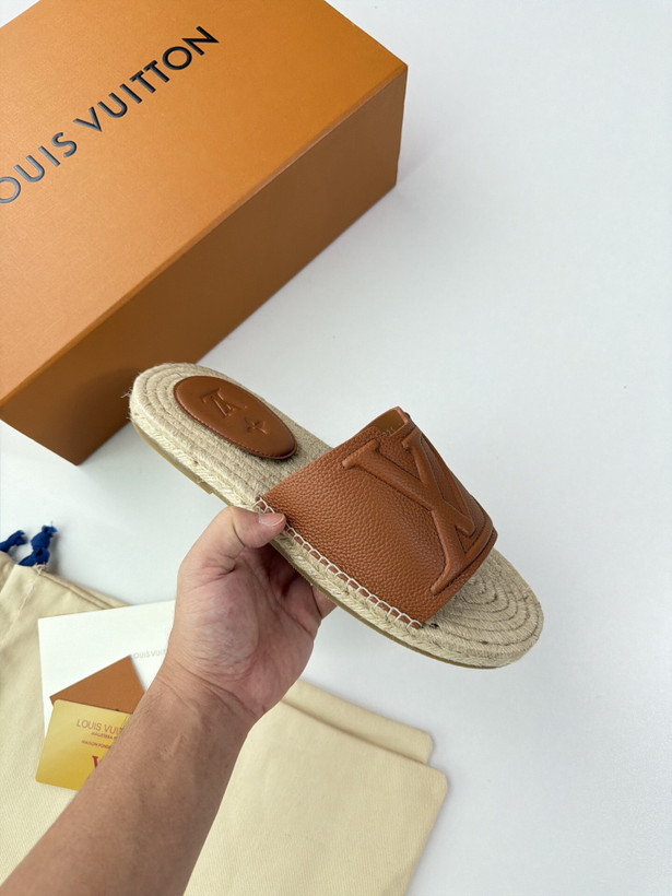 صندل مردانه برند Louis Vuitton