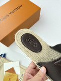 صندل مردانه برند Louis Vuitton
