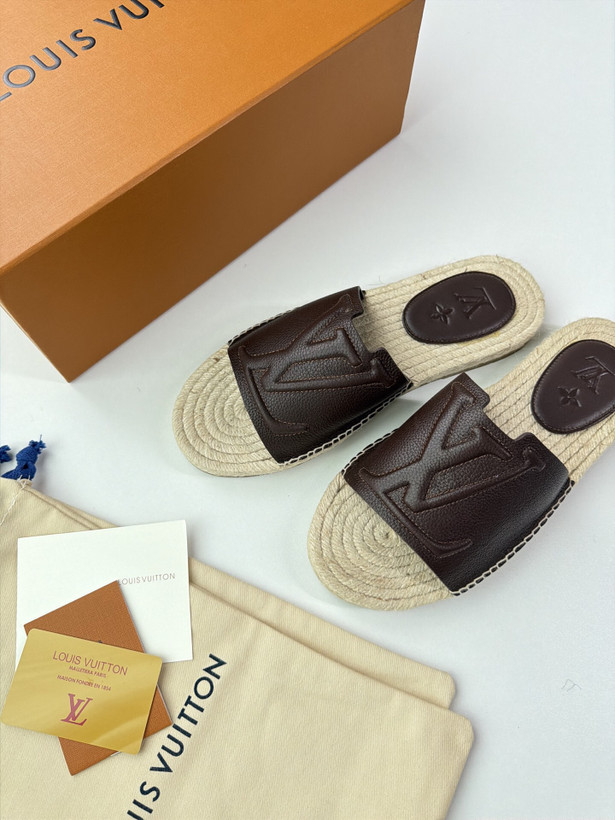 صندل مردانه برند Louis Vuitton