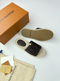صندل مردانه برند Louis Vuitton