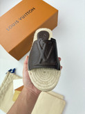 صندل مردانه برند Louis Vuitton