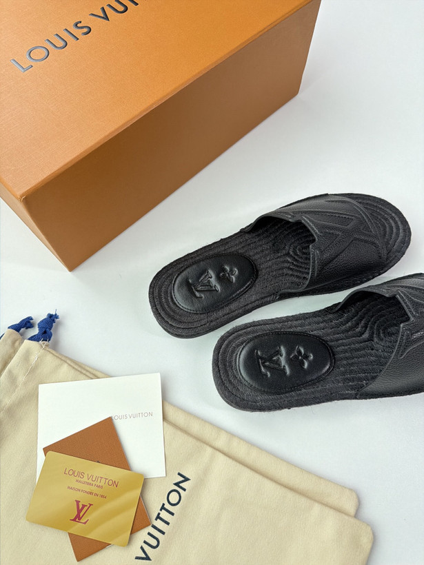 صندل مردانه برند Louis Vuitton