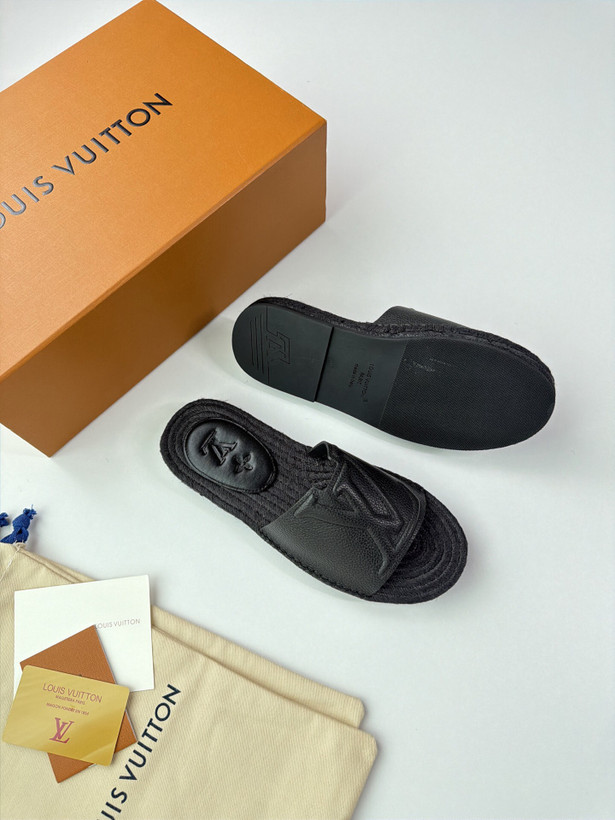 صندل مردانه برند Louis Vuitton