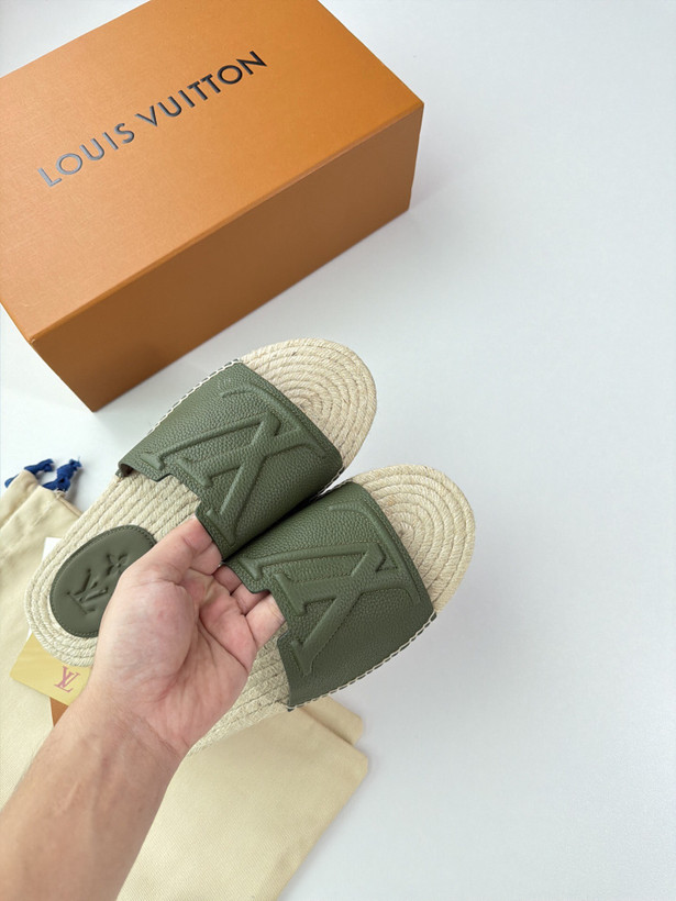 صندل مردانه برند Louis Vuitton