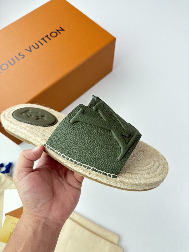 صندل مردانه برند Louis Vuitton