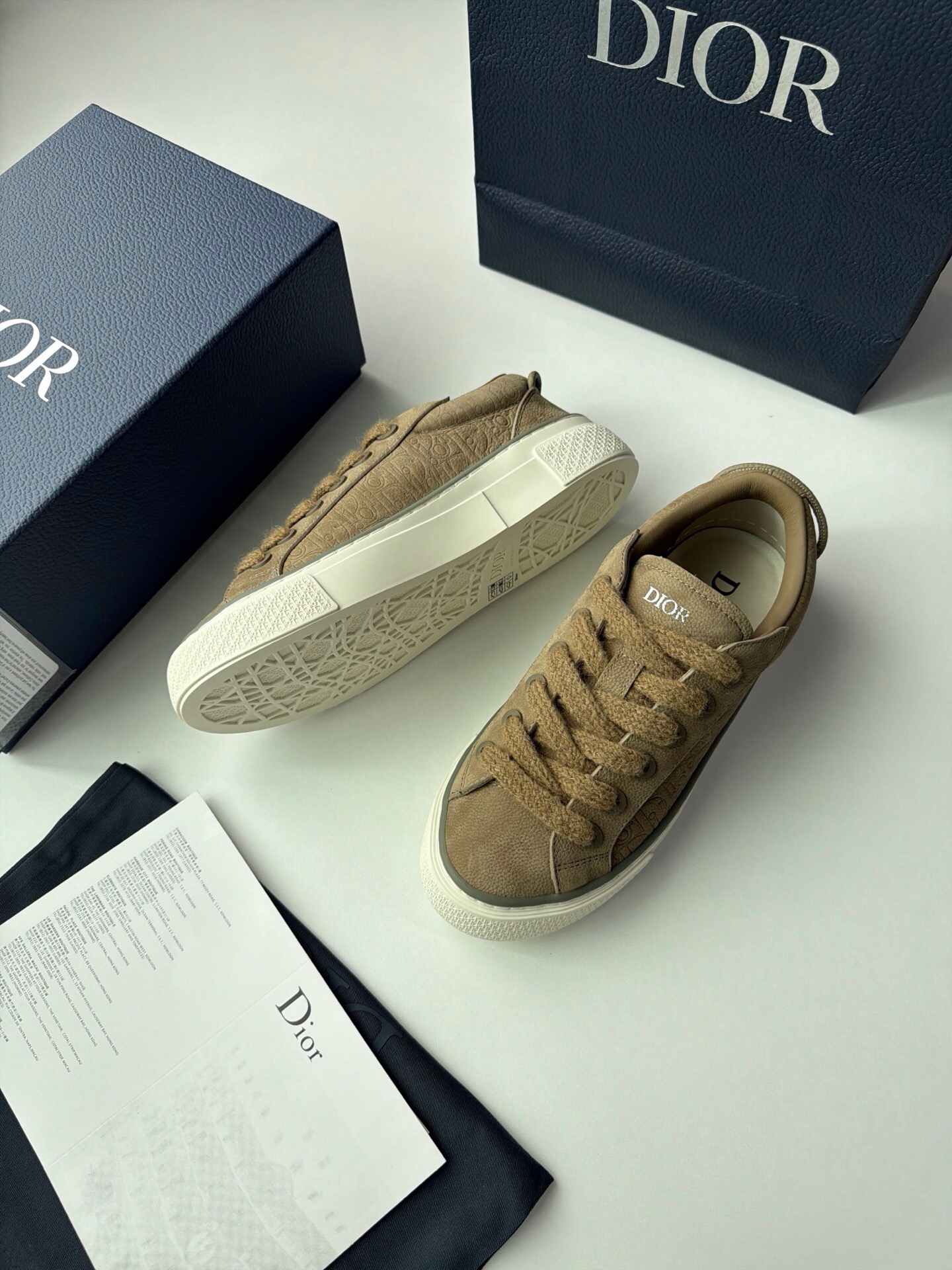 اسنیکر مردانه برند Dior