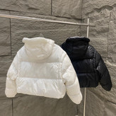 کاپشن زنانه برند Prada