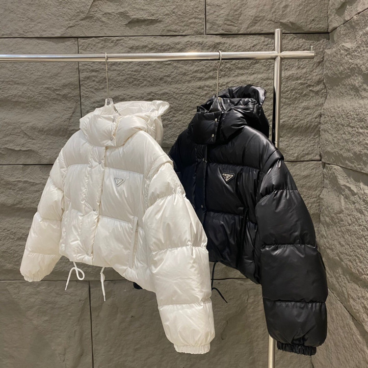 کاپشن زنانه برند Prada