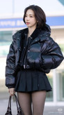 کاپشن زنانه برند Prada