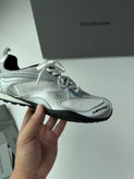 اسنیکر برند Balenciaga مدل Radar 2026
