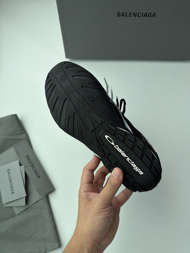 اسنیکر برند Balenciaga مدل Radar 2026