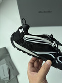 اسنیکر برند Balenciaga مدل Radar 2026