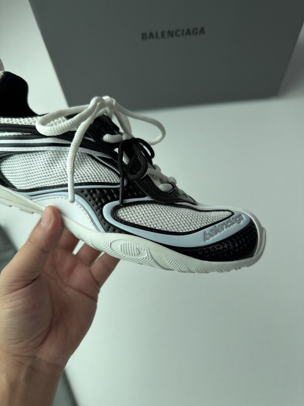 اسنیکر برند Balenciaga مدل Radar 2026