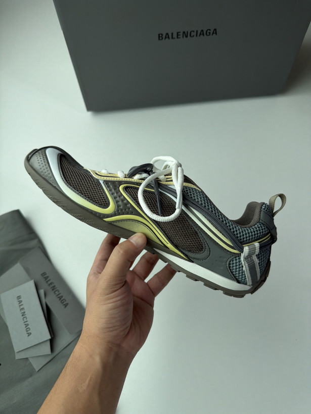 اسنیکر برند Balenciaga مدل Radar 2026