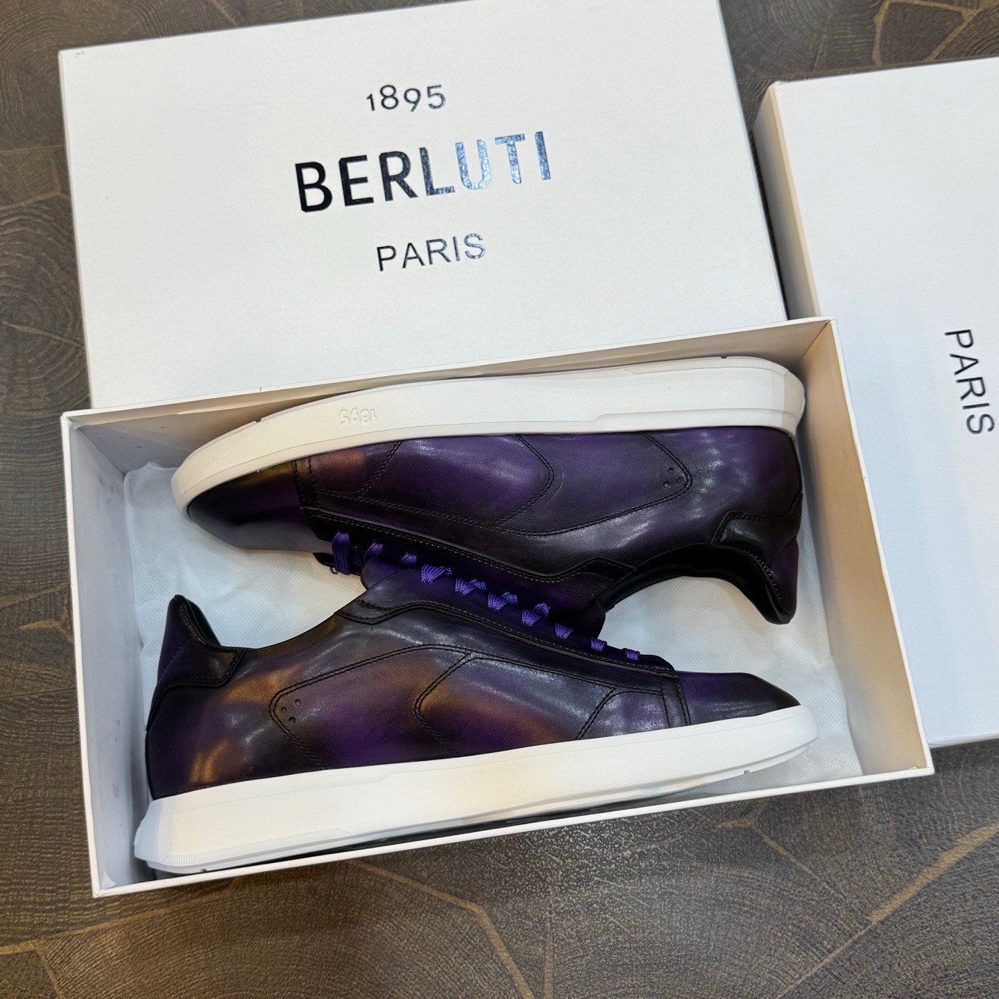 اسنیکر مردانه برند Berluti