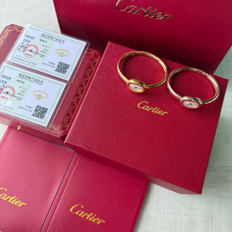 ساعت زنانه برند Cartier