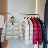 کاپشن زنانه برند Moncler