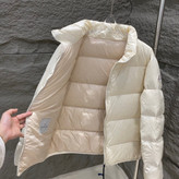 کاپشن زنانه برند Moncler