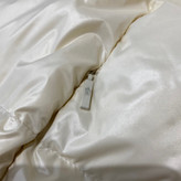 کاپشن زنانه برند Moncler