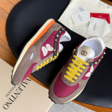 اسنیکر برند Valentino
