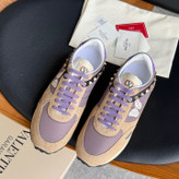 اسنیکر برند Valentino